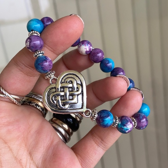 Celtic heart bracelet . Celtic knot snow purple jasper bead bracelet - Picture 11 of 15
